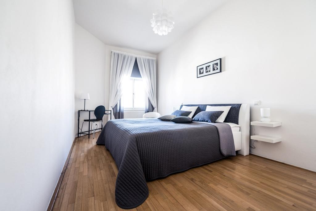 Modern Apartment Riegrovy Sady Praha Rom bilde